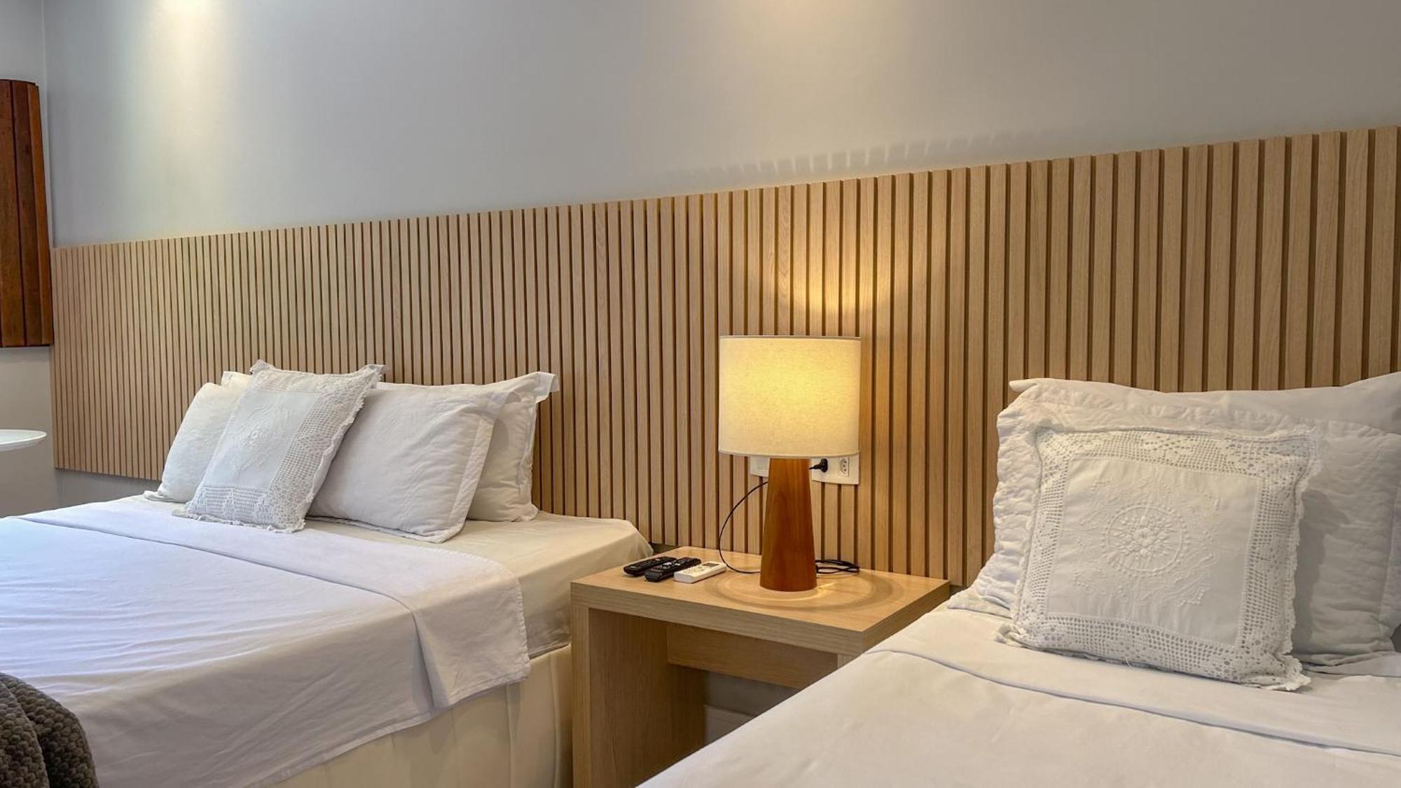 Charme Da Vila Suites ปอร์โต จิ กาลินญาส ภายนอก รูปภาพ